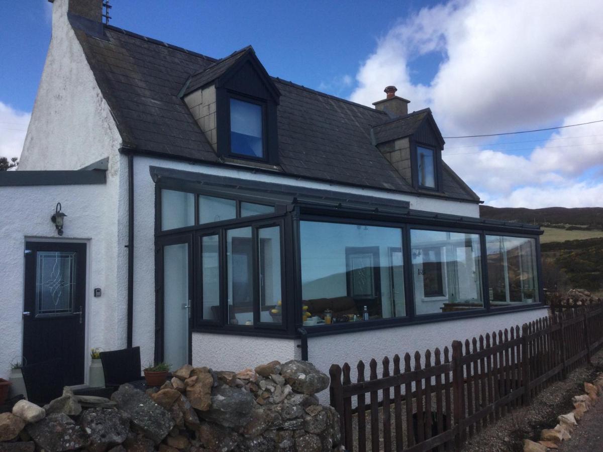 Piper'S Cave Bed And Breakfast Helmsdale Exterior foto