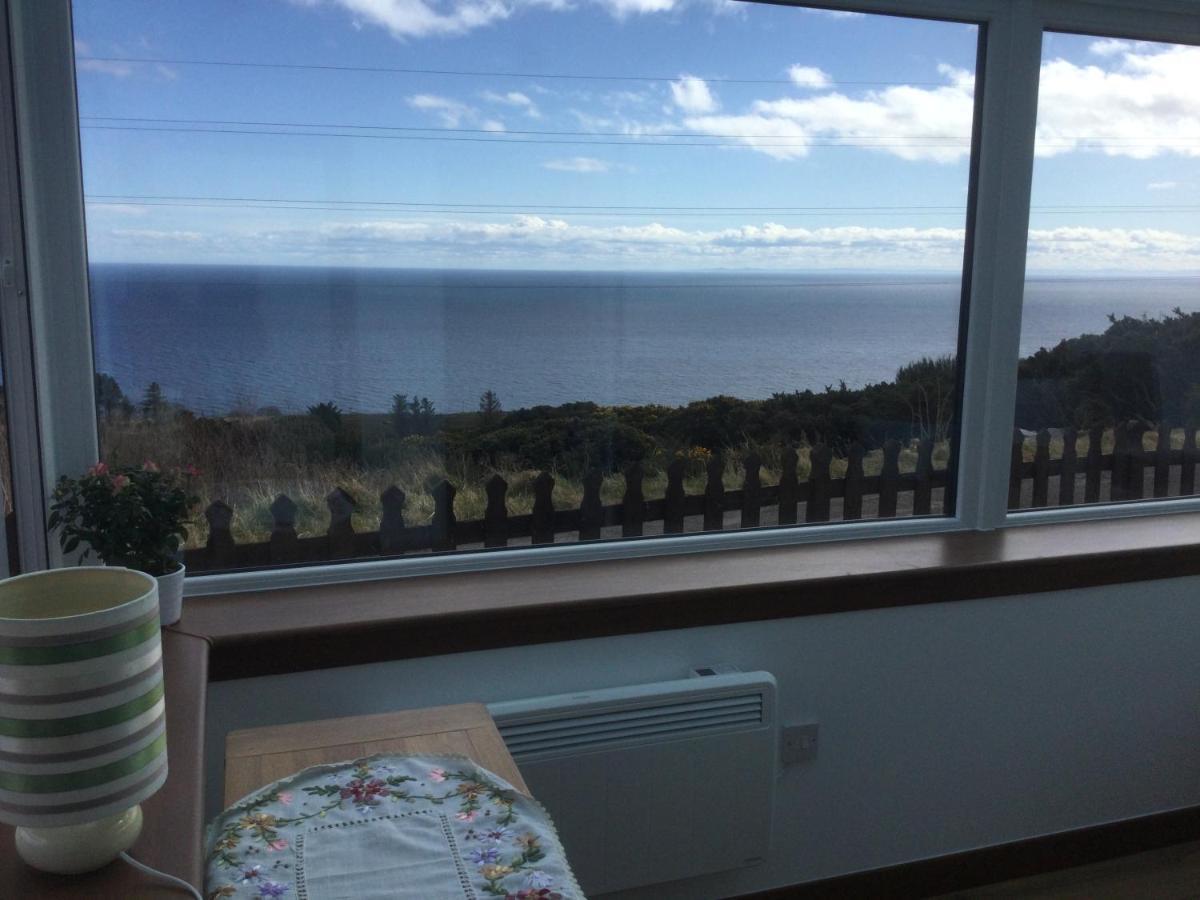Piper'S Cave Bed And Breakfast Helmsdale Exterior foto